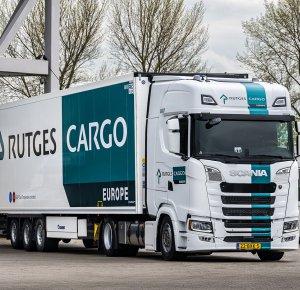 Rutges Cargo gaat groen met Scania 40R BEV plus twaalf 460S Super trekkers