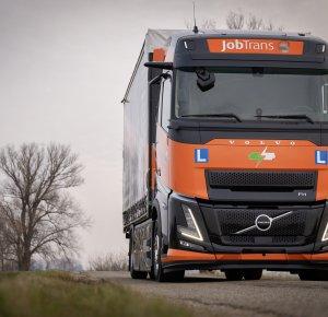 Europese primeur voor rijopleider JobTrans: zero-emissie opleidingstraject met Volvo FH Aero Electric