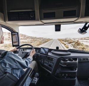 Volvo Trucks breidt veiligheidssysteem Driver Alert Support uit met oogbewegingscamera